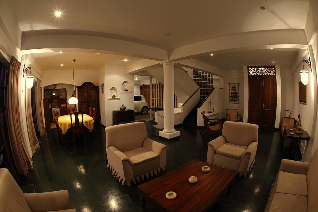 Banda Casa, Kandy Bagian luar foto