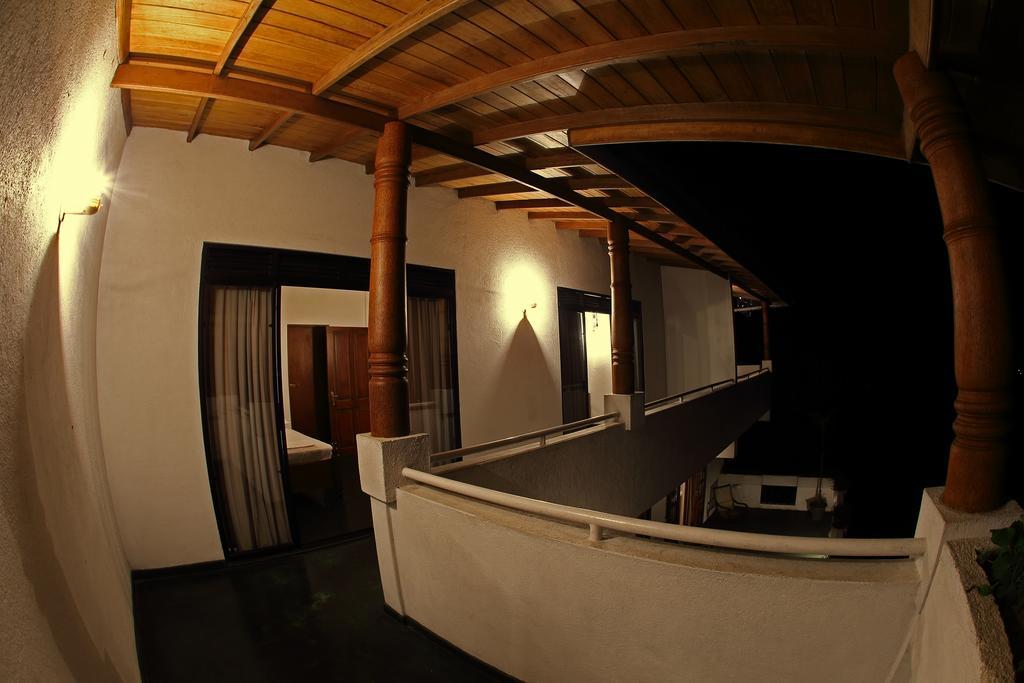 Banda Casa, Kandy Bagian luar foto