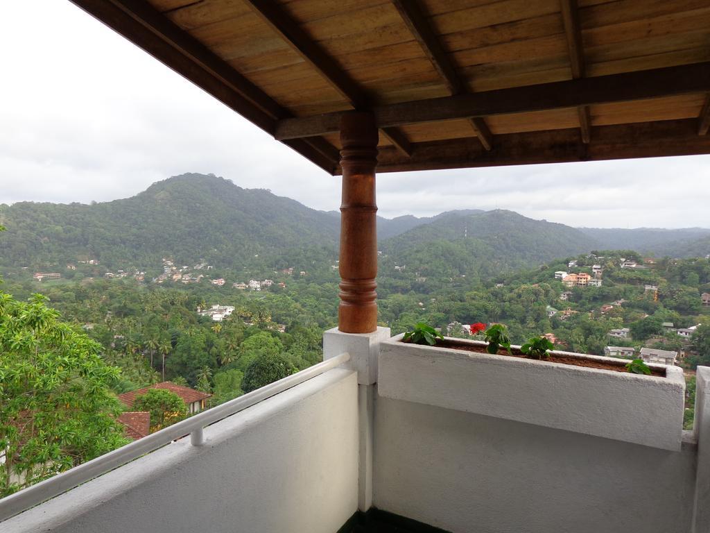 Banda Casa, Kandy Bagian luar foto
