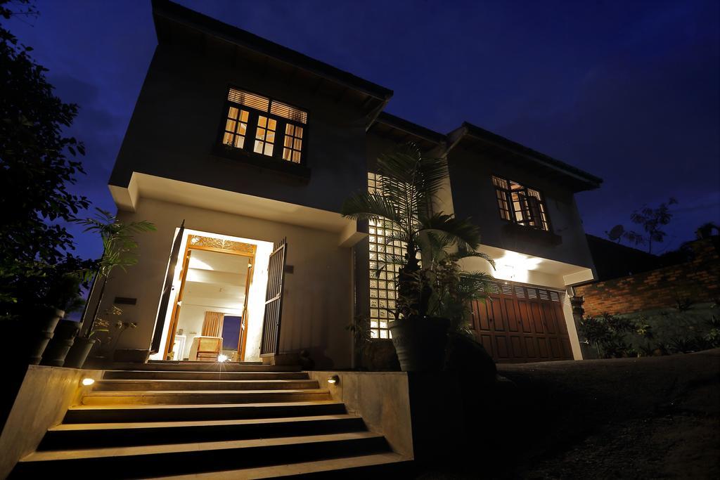 Banda Casa, Kandy Bagian luar foto