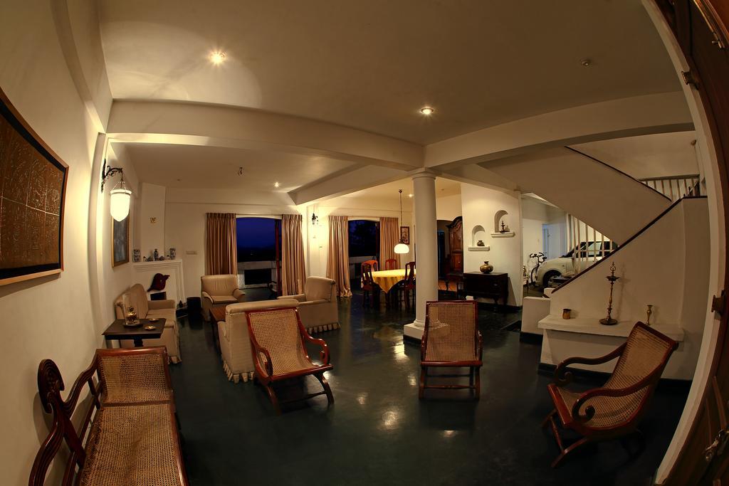 Banda Casa, Kandy Bagian luar foto