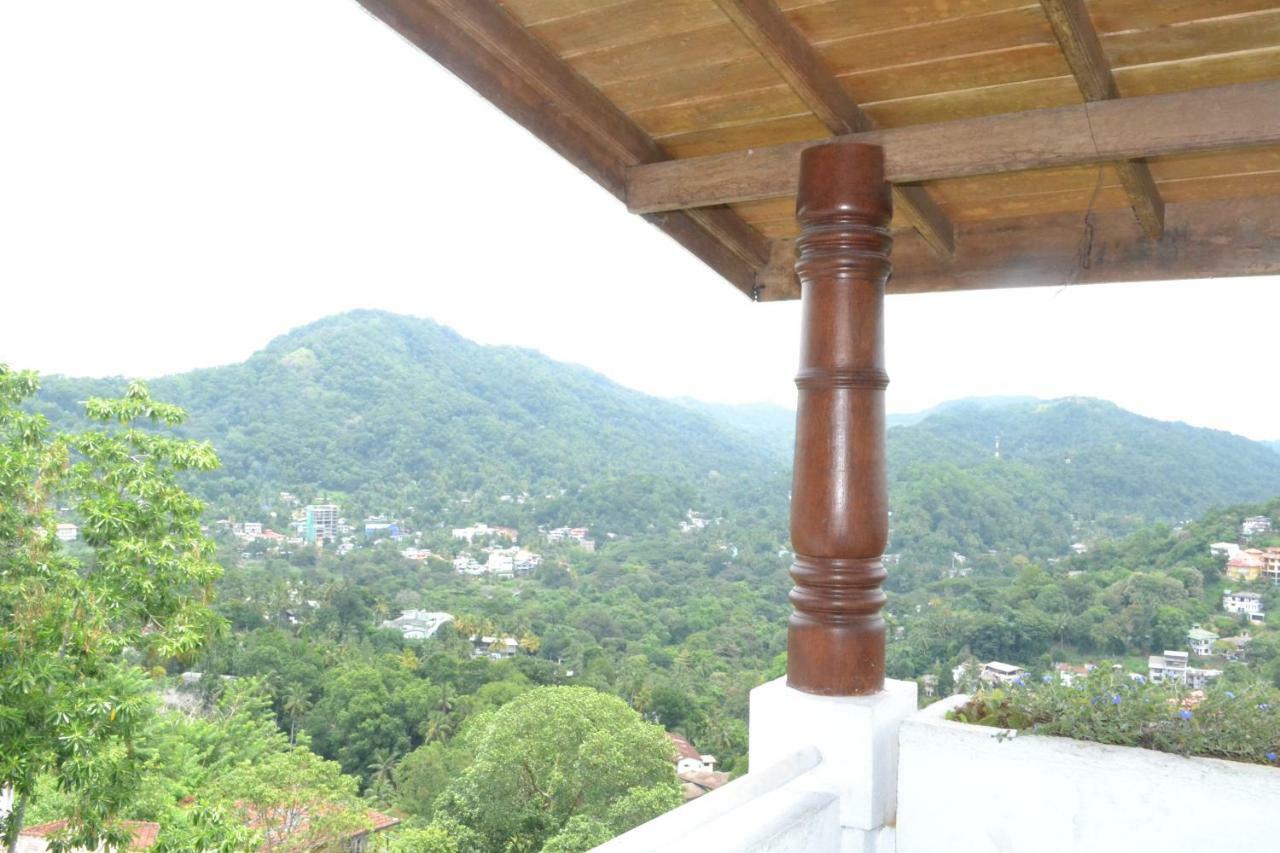 Banda Casa, Kandy Bagian luar foto