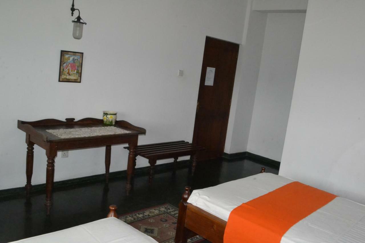 Banda Casa, Kandy Bagian luar foto